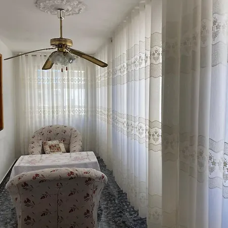 Oli House 3 *